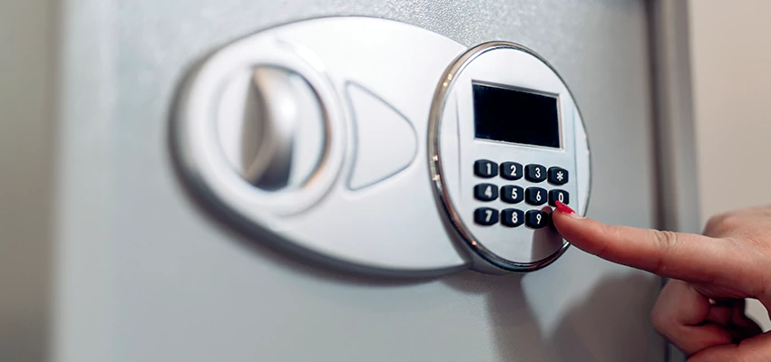 Jewelry Safe Cracking in Anaheim, California