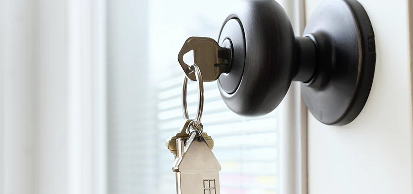 Bifold Door Knob Replacement in Anaheim, California